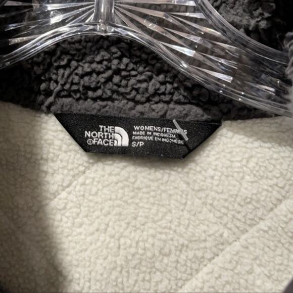 The North Face Women’s Rosie Sherpa Po Jacket Pullover Grey - Picture 5 of 10